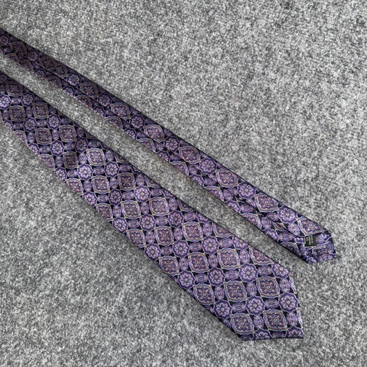 David Donahue Silk Mens Tie Purple Medallion Pattern 100% Silk Woven in Italy