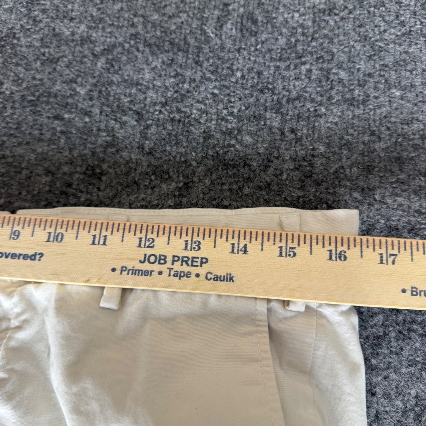 Peter Millar Chino Shorts Mens 34 (Fits 33) Beige Stretch Golf Casual Comfort