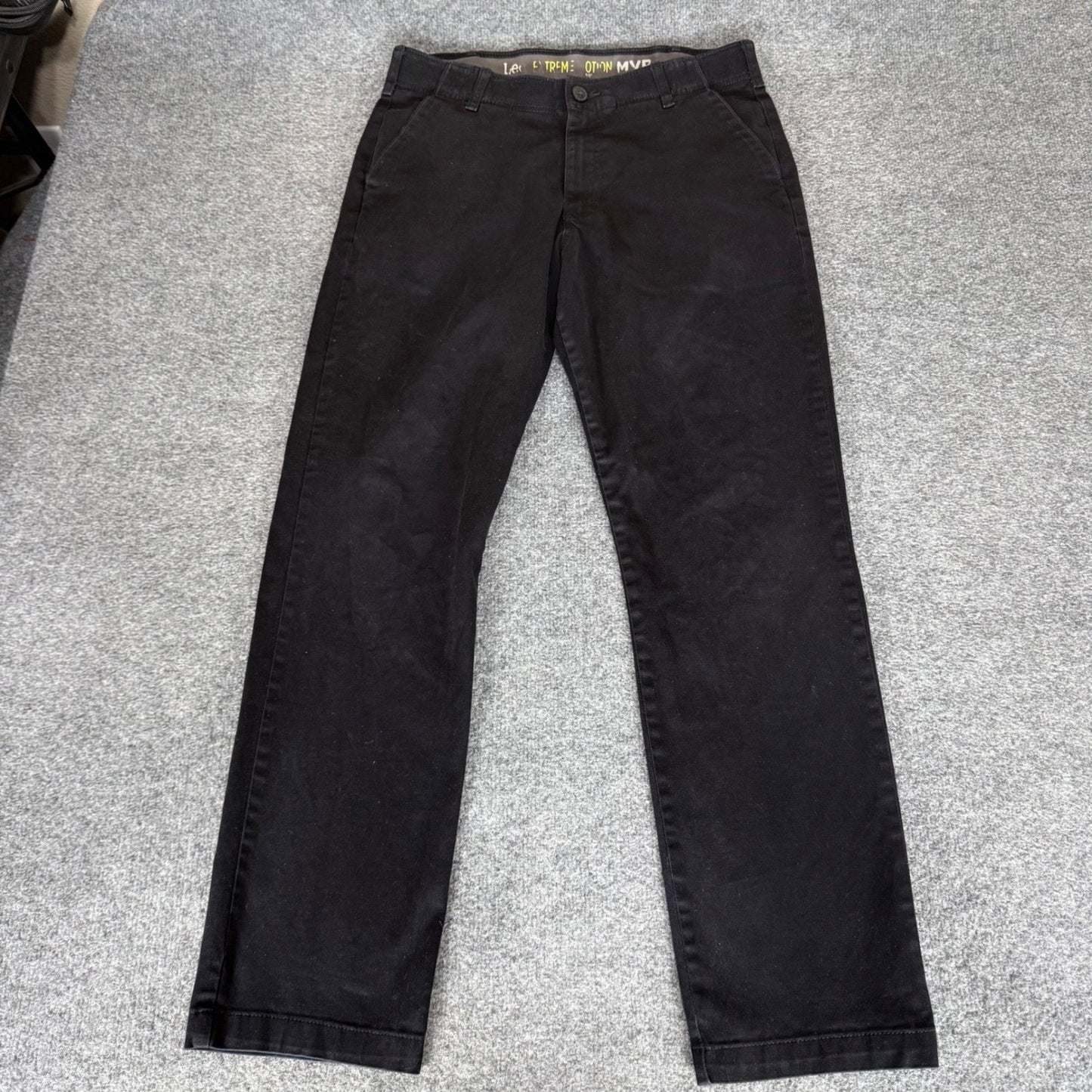 Lee Extreme Motion MVP Mens Slim Fit Chino Pants Black 34x32 Stretch Casual