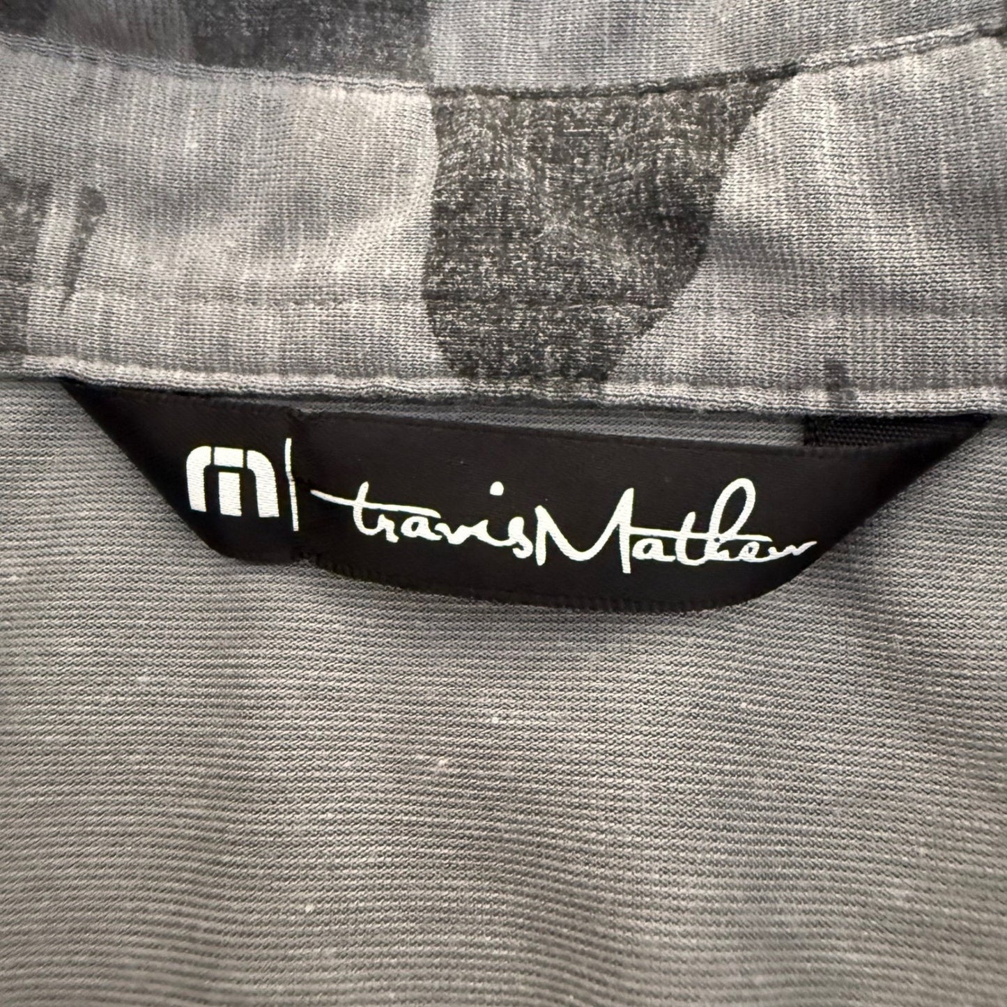 Travis Mathew Golf Polo Shirt Men Medium Gray Camo Palm Tree Short Sleeve Casual