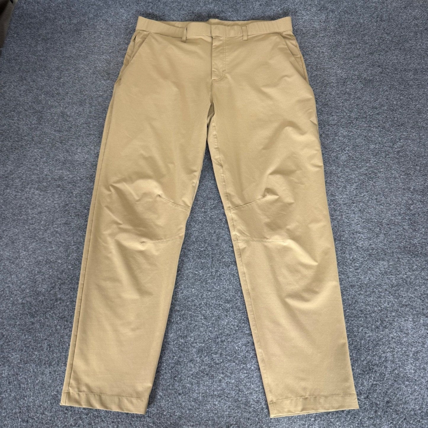 Fabletics Pants Mens 34x28 Tan Chino Stretch Golf Casual Office Travel Comfort
