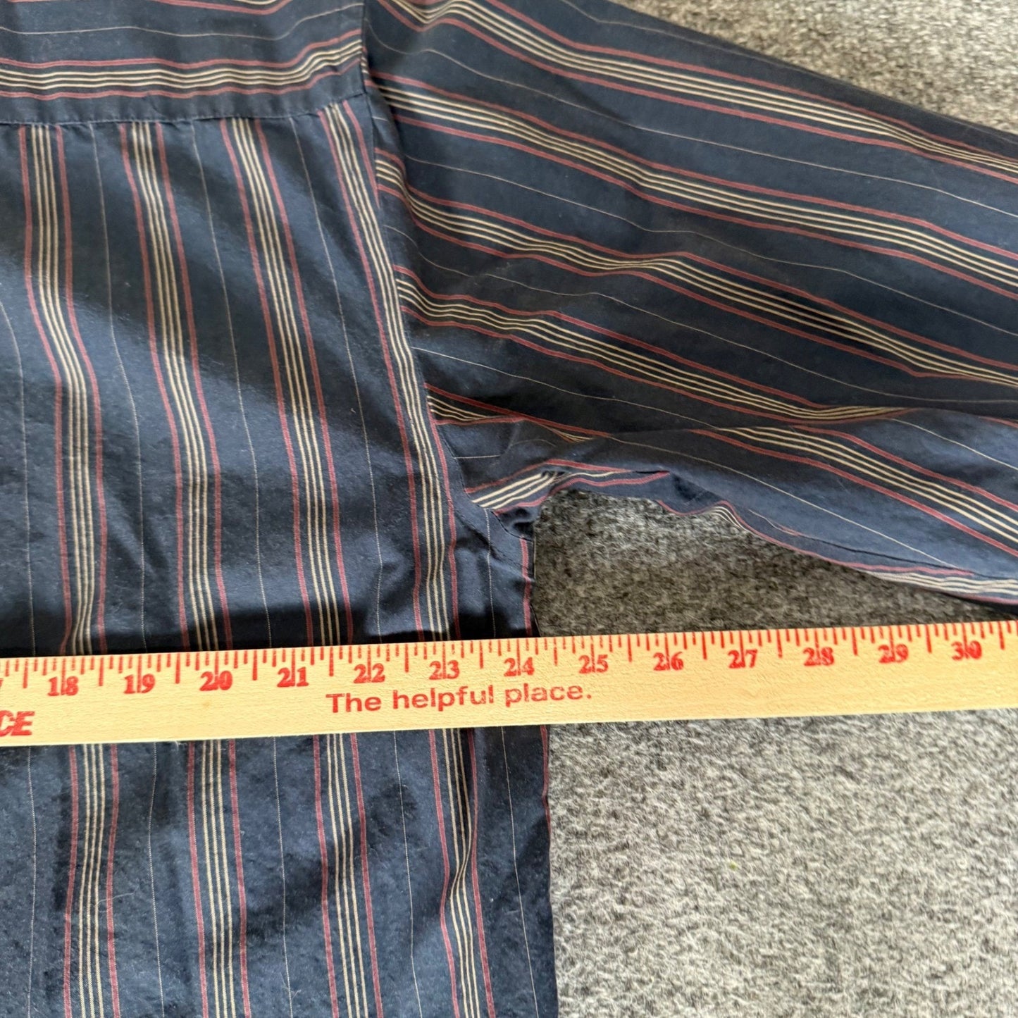 Van Heusen Mens XL Navy Blue Striped Wrinkle Free Stain Shield Button Down Shirt