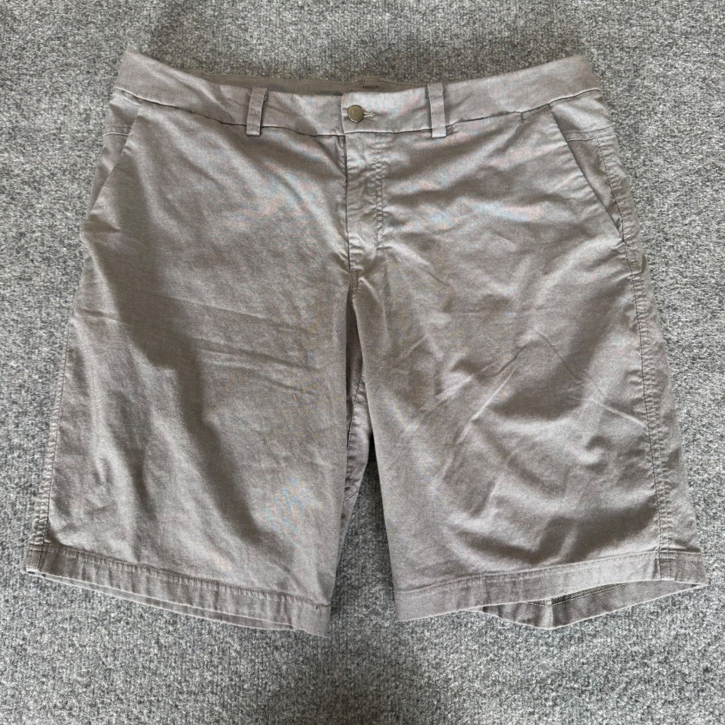 Lululemon Commission Short Men 38 Gray Casual Athletic Chino Stretch Golf Travel