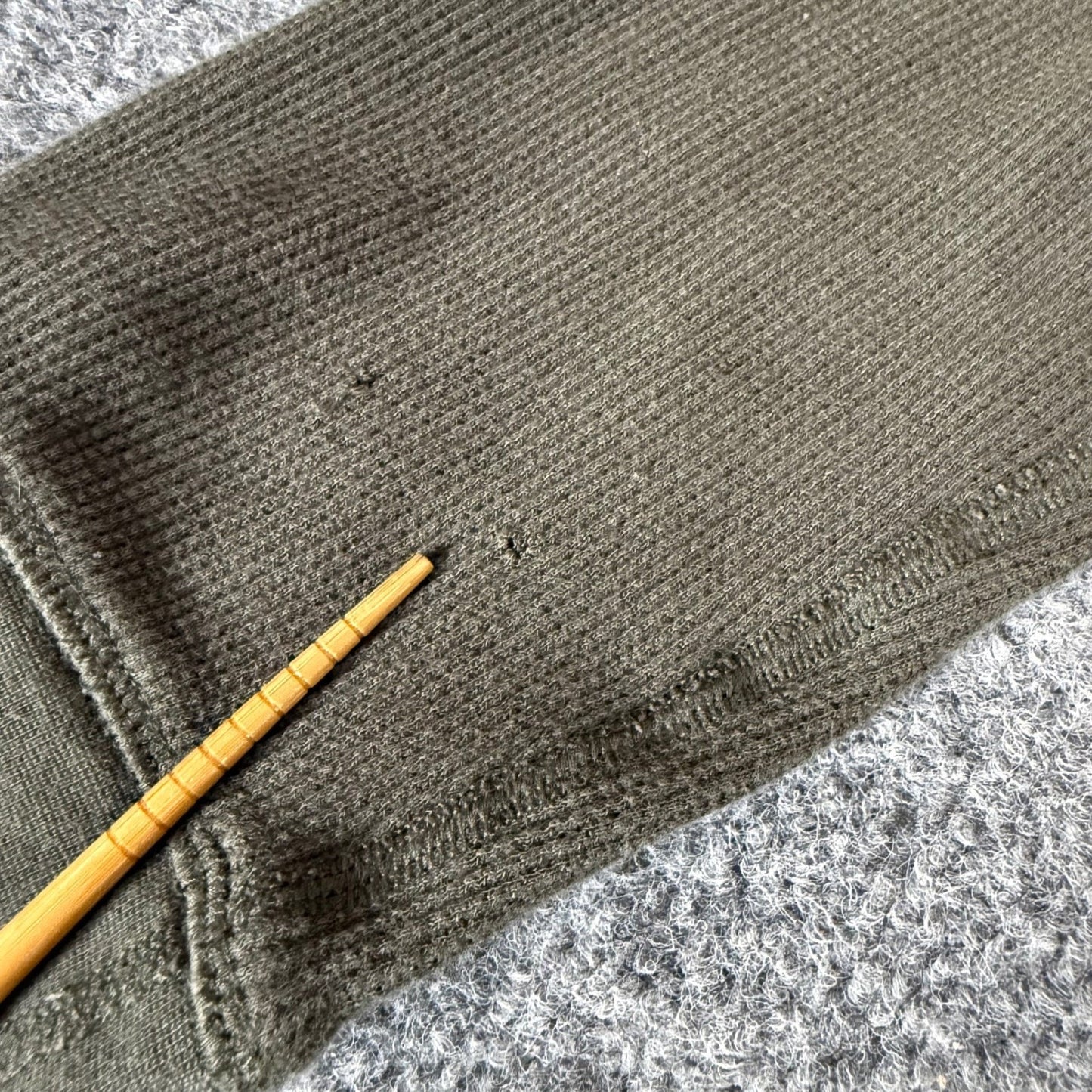 Vuori Mens XL Long Sleeve Thermal Waffle Knit Crew Neck Shirt Olive Green V176