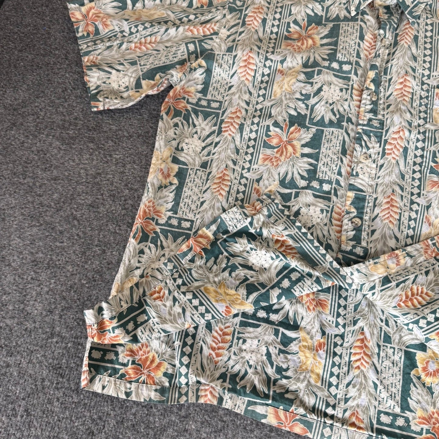Cooke Street Men Reverse Print Large Tropical Floral Cotton Aloha Shirt Hawaiian