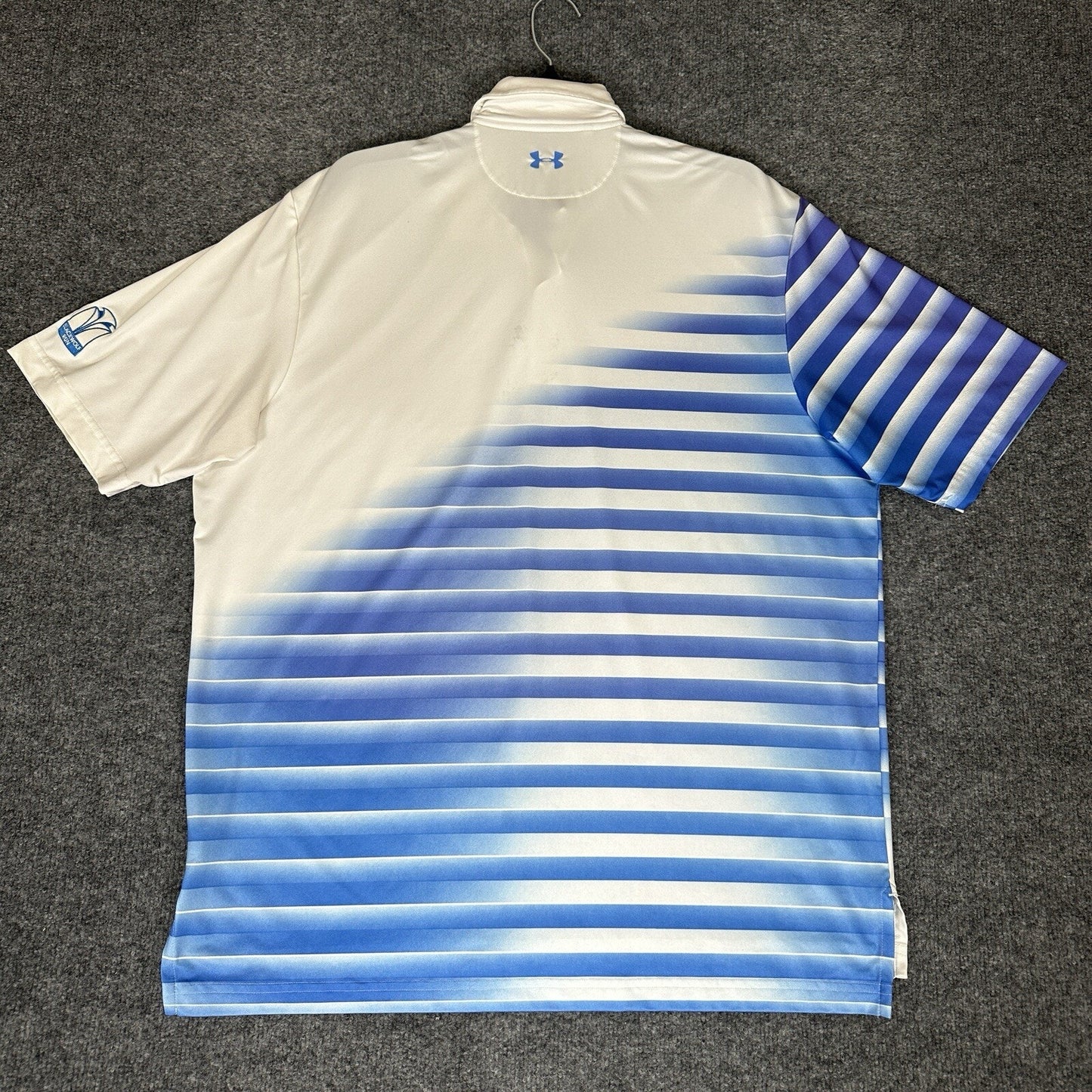 Under Armour Shirt Mens L Blue HeatGear Loose Performance Short Sleeve Striped