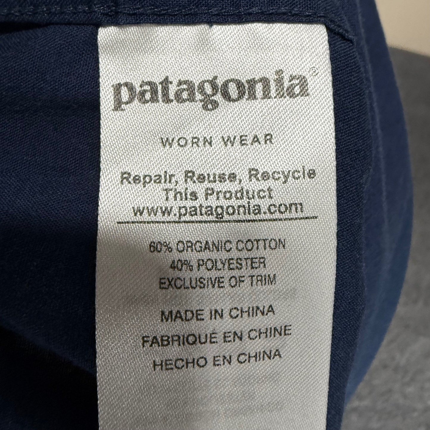 Patagonia Mens Go To Shirt Navy Blue Medium Geometric Casual Button Up Everyday