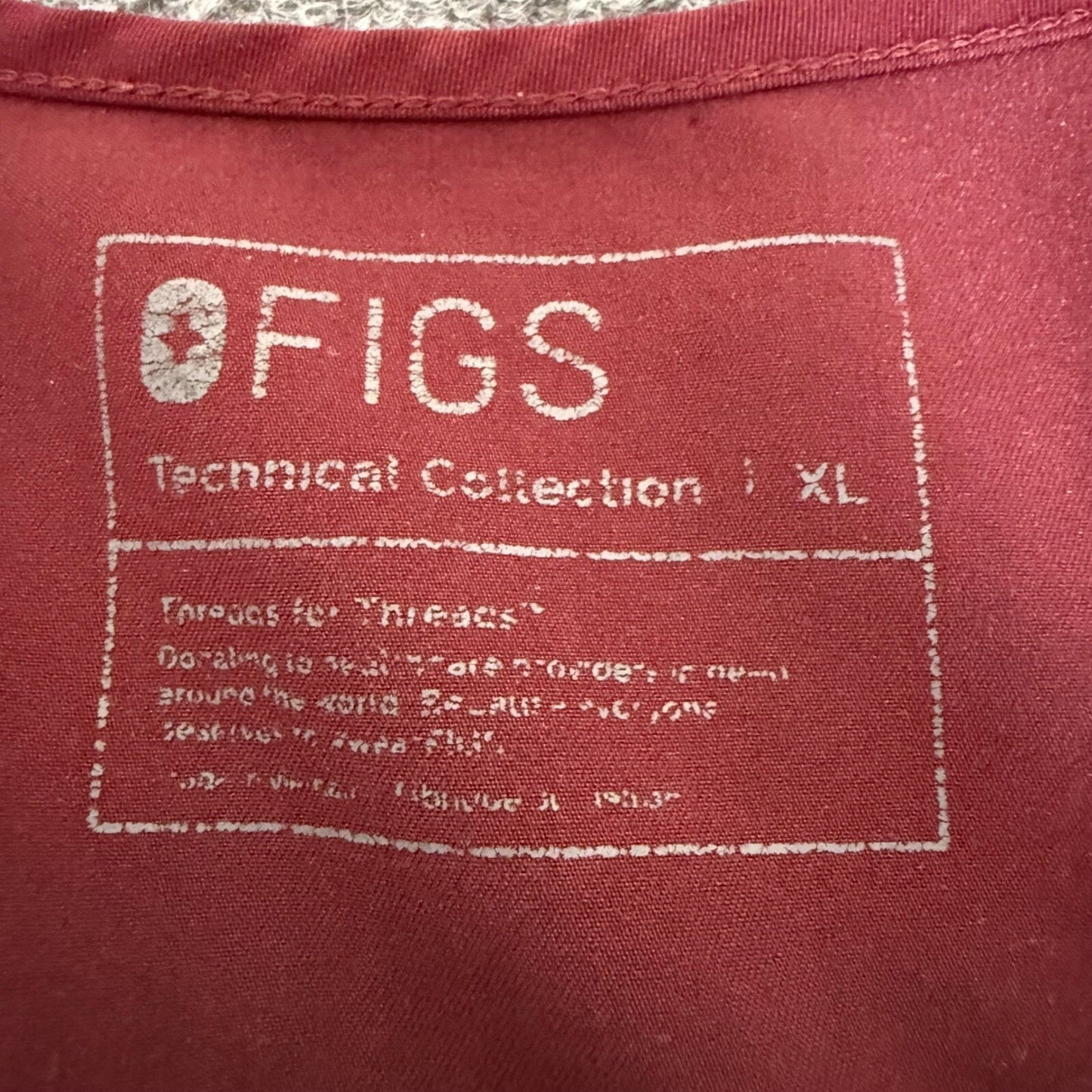 FIGS Catarina Scrub Top Womens XL Burgundy V-Neck Short Sleeve Medical Uniform
