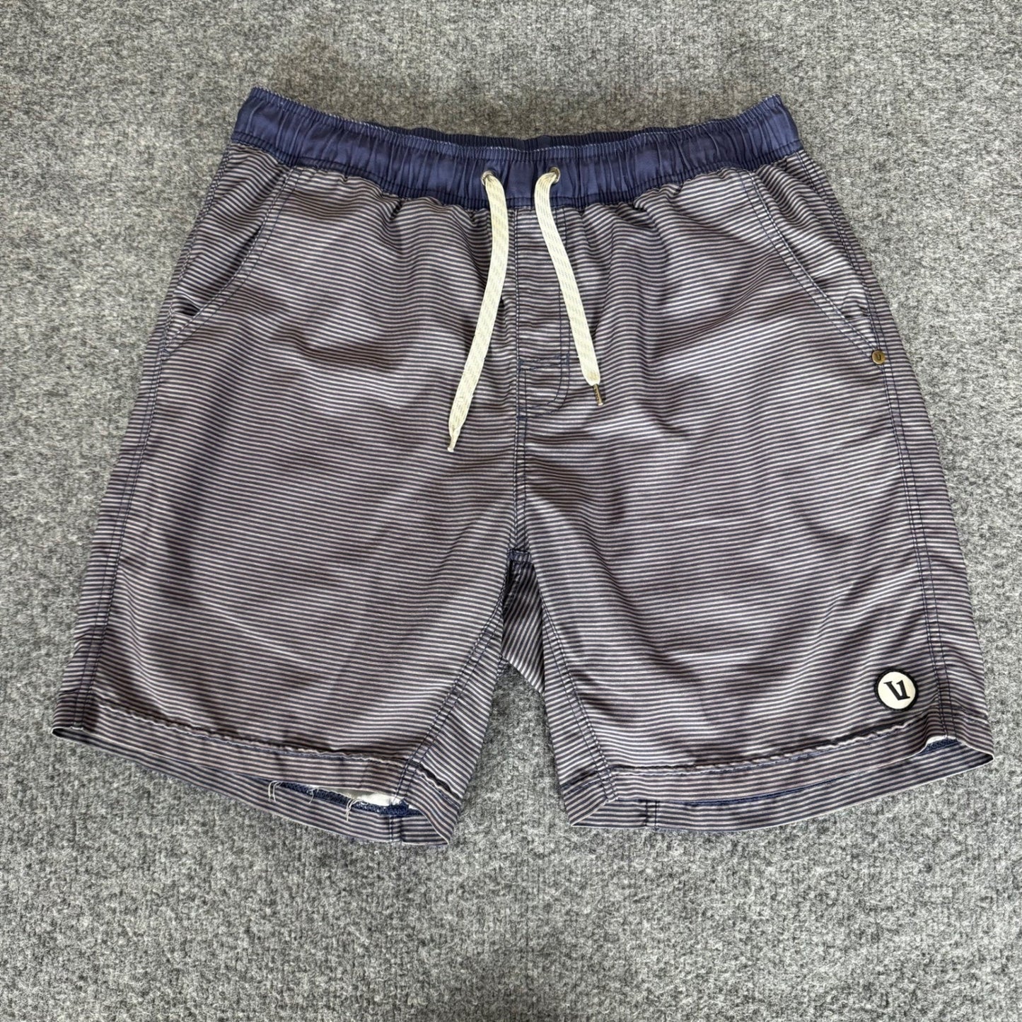 Vuori Kore Shorts Mens 32 Blue Striped Lined Athletic Gym Training Workout Run