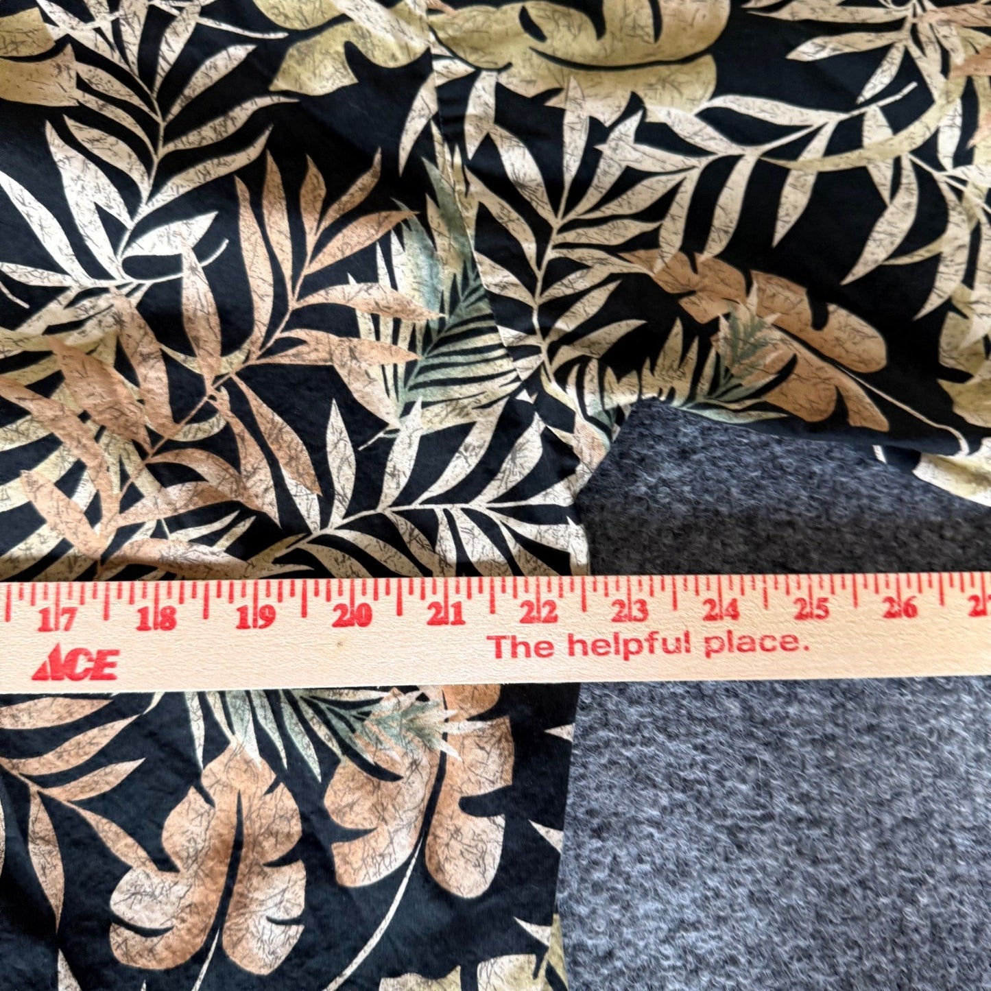 Cooke Street Hawaiian Shirt Mens Medium Leaf Floral Black Beige Short Sleeve