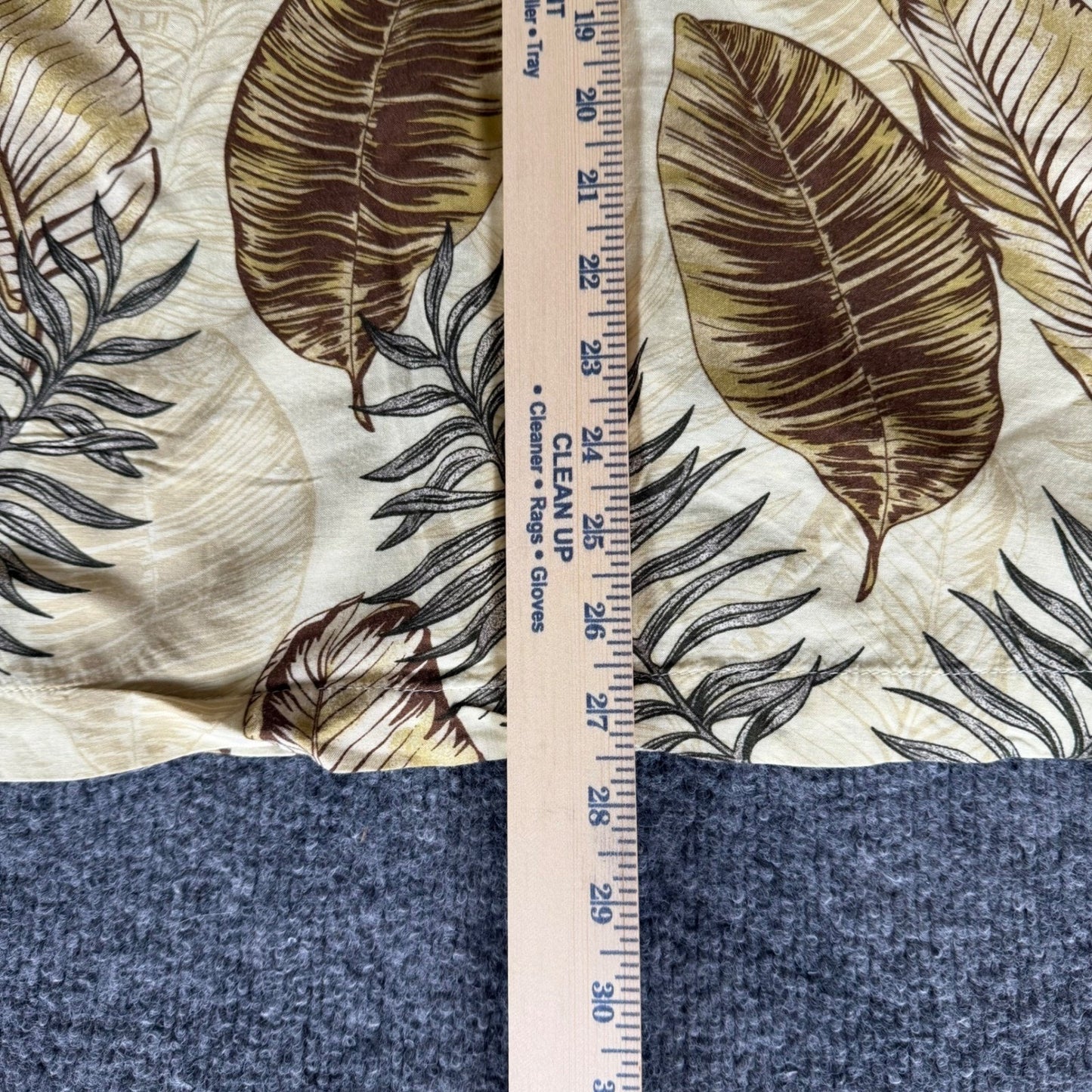 Joe Marlin Mens Medium Hawaiian Shirt Beige Rayon Tropical Leaf Print Button Up