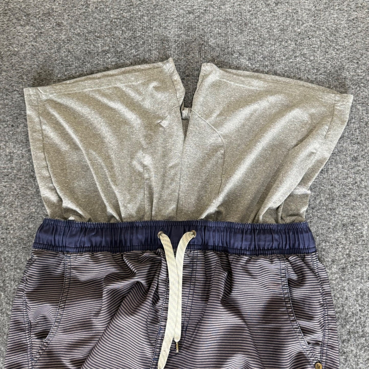 Vuori Kore Shorts Mens 32 Blue Striped Lined Athletic Gym Training Workout Run