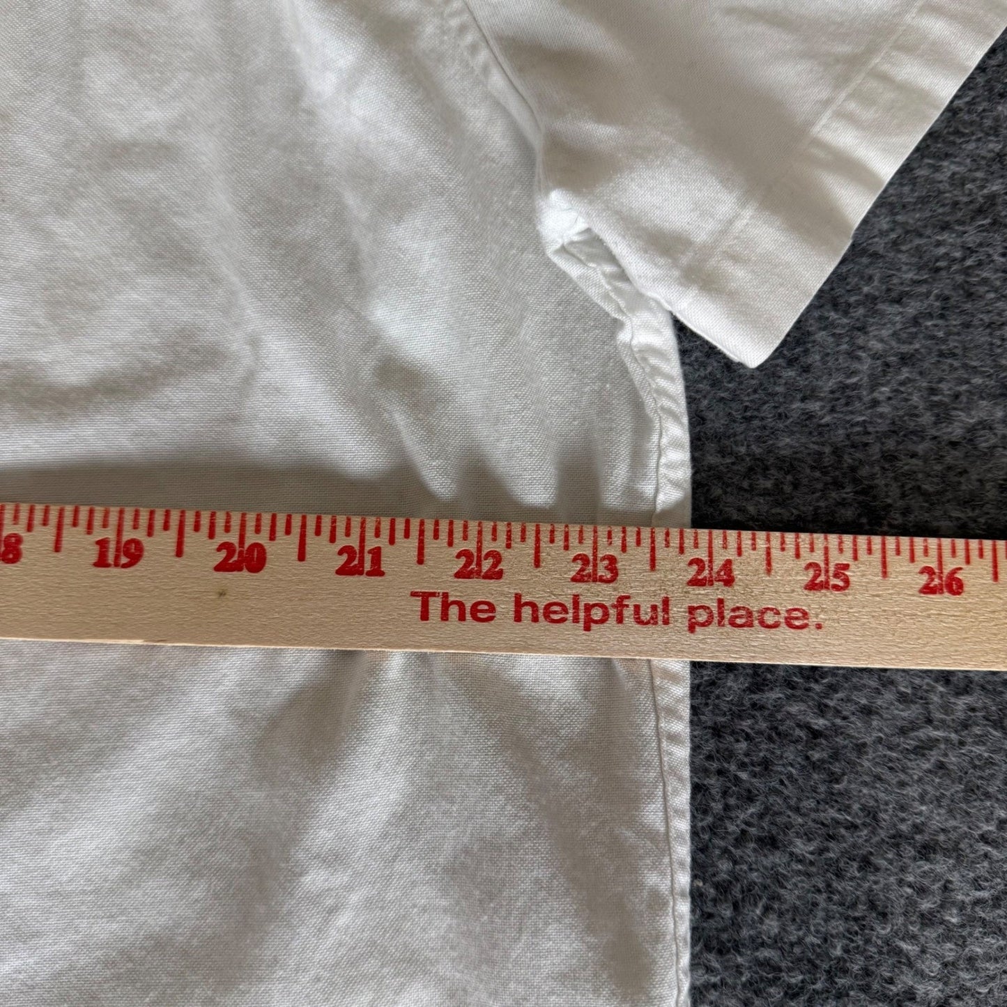 Lululemon Oxford Button Up Shirt Mens XL White Short Sleeve Casual Modern Fit