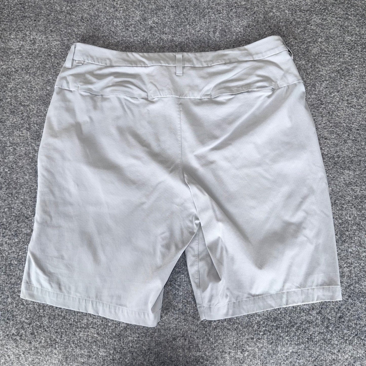 Lululemon Commission Golf Shorts Mens 36 Gray Athletic Performance Activewear