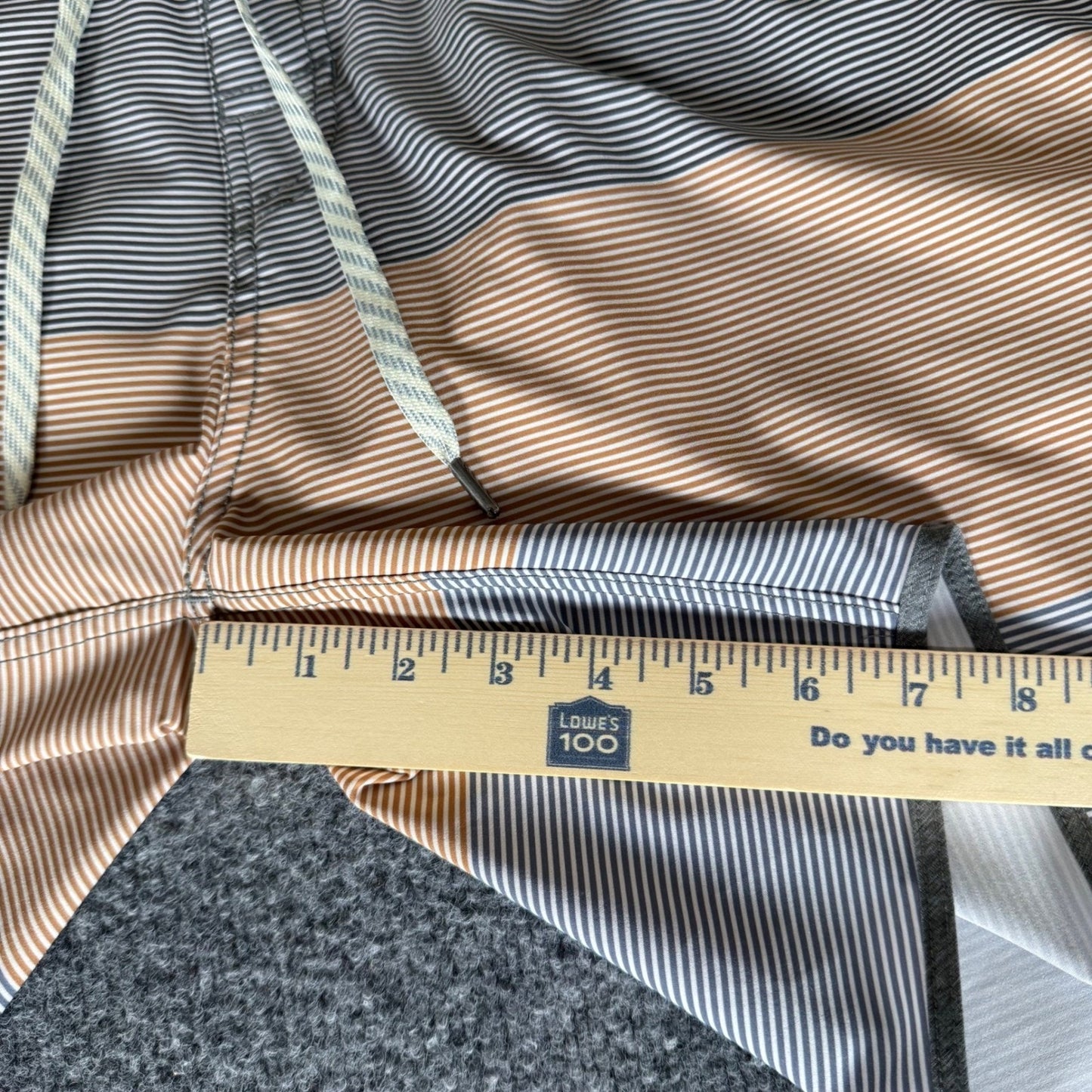 Vuori Board Short Mens 36 Striped Casual Swim Surf Everyday Comfort Soft Stretch