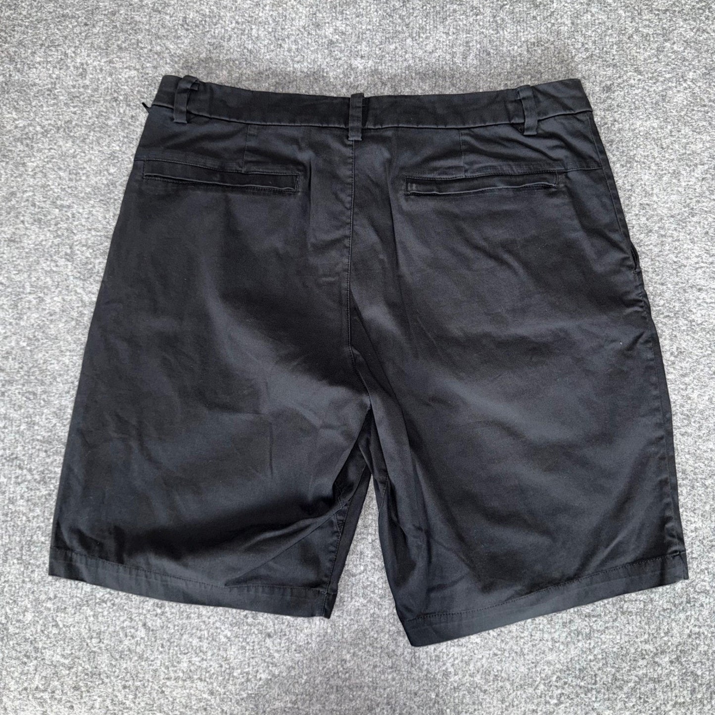 Lululemon Commission Mens Shorts Black Size 32 Chino Golf Casual Performance