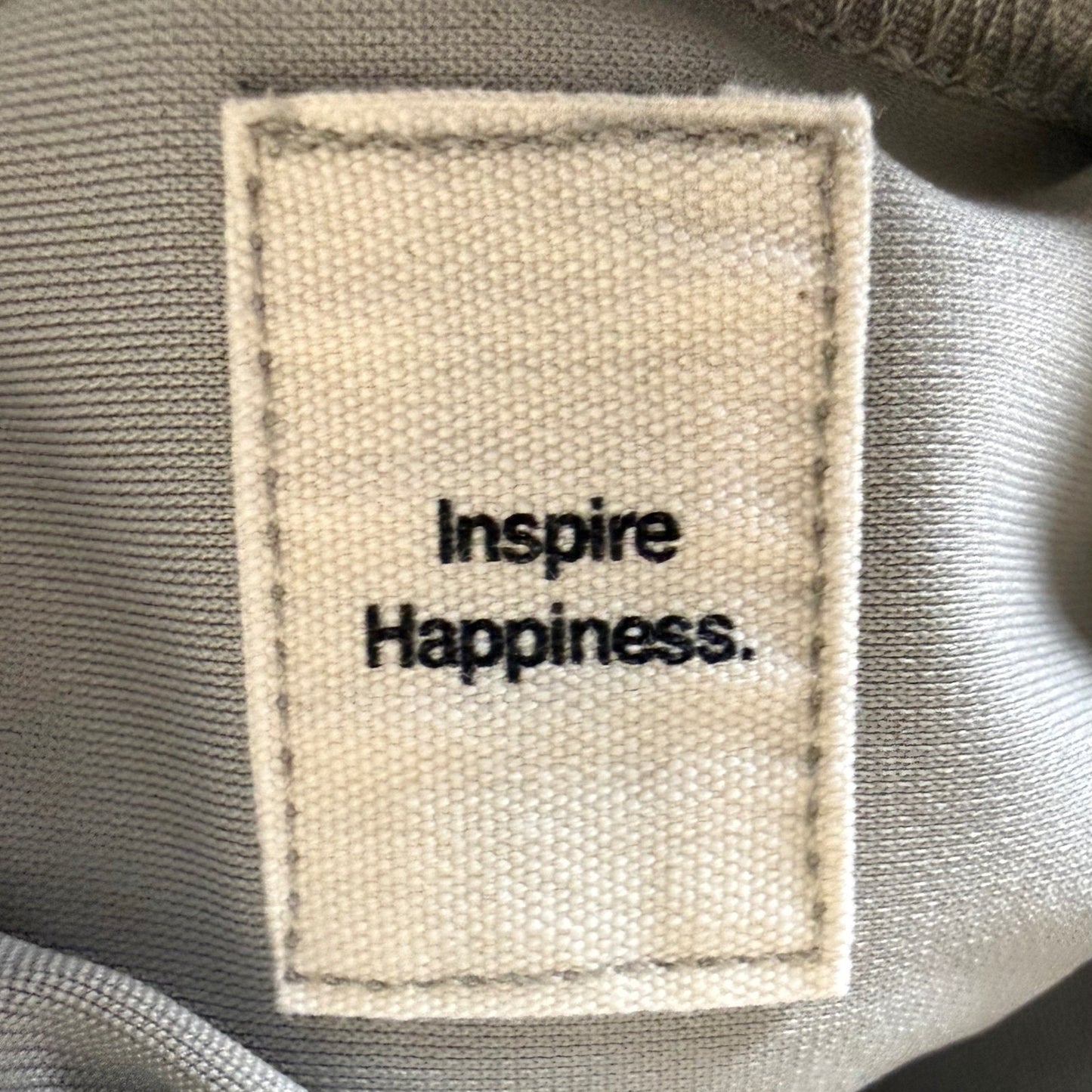 Vuori Meta Pants Mens 38x26 Beige Casual Chino Performance Stretch Comfort V430