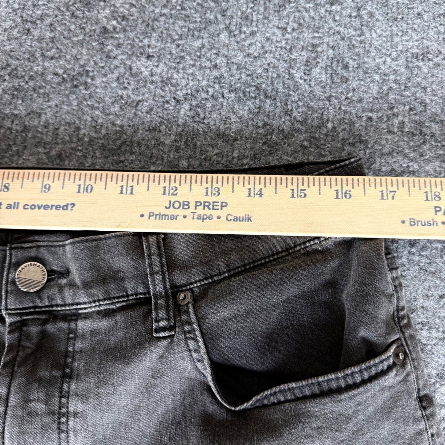 Travis Mathew Legacy Featherweight Jeans Mens 33x25 Stretch Golf Casual Denim