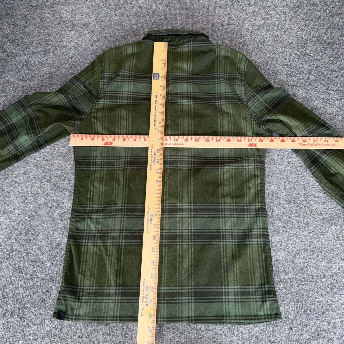 Lululemon Mens Small Green Plaid Button Up Shirt Long Sleeve Casual Stretch
