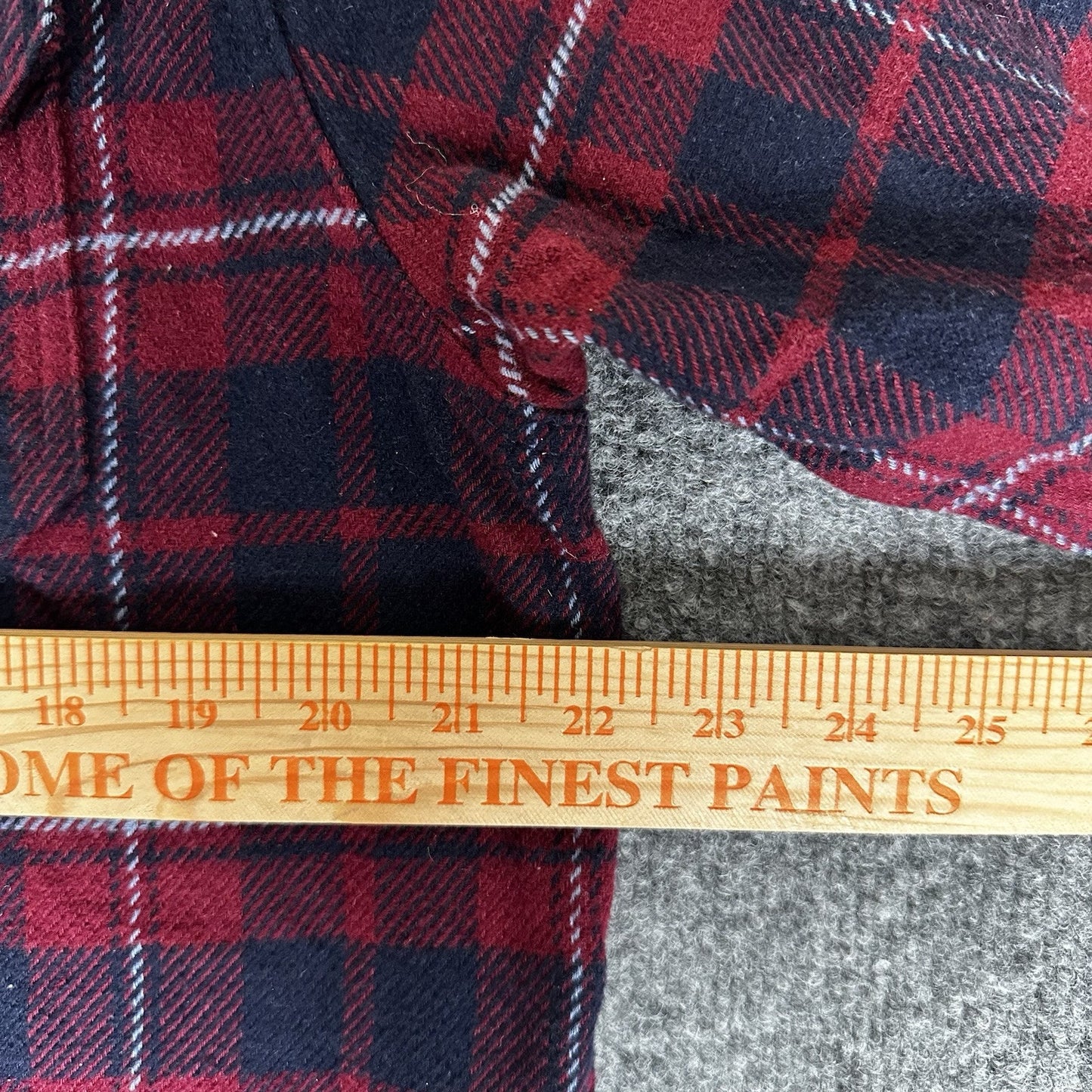 Orvis Shacket Mens M Red Blue Plaid Button Up Heavy Flannel Long Sleeve Adult