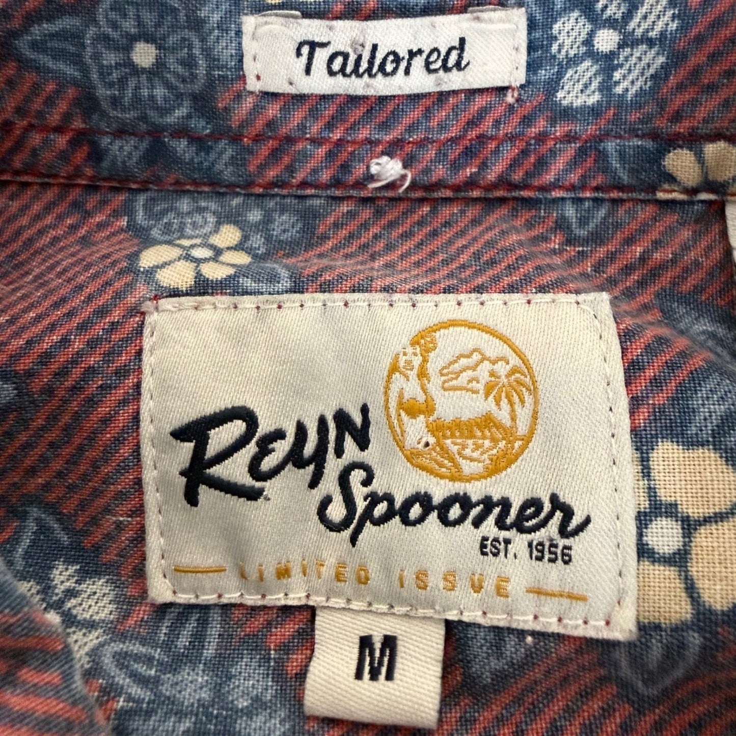 Reyn Spooner Mens Medium Floral AOP Button Down Shirt Short Sleeve Aloha Resort