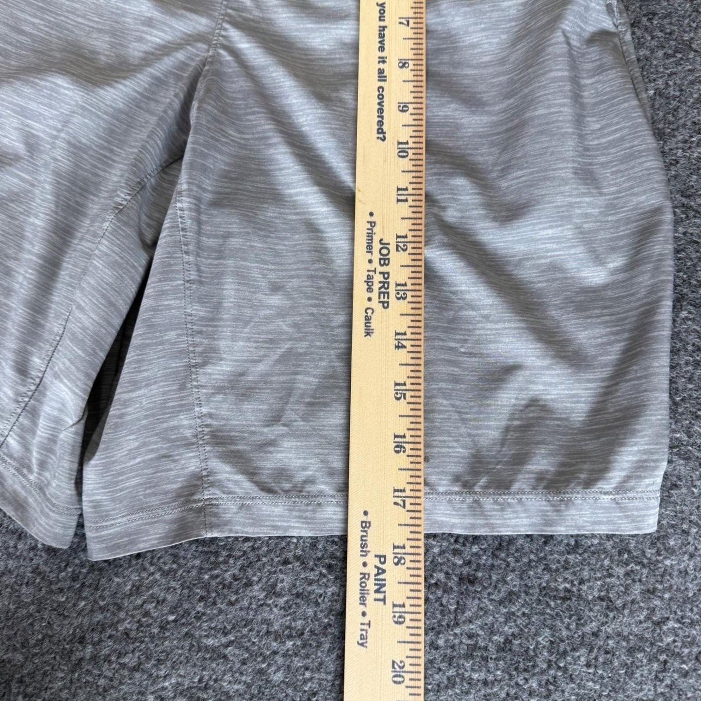 Lululemon Athletic Shorts Mens S Gray Gym Workout Training Stretch Performance