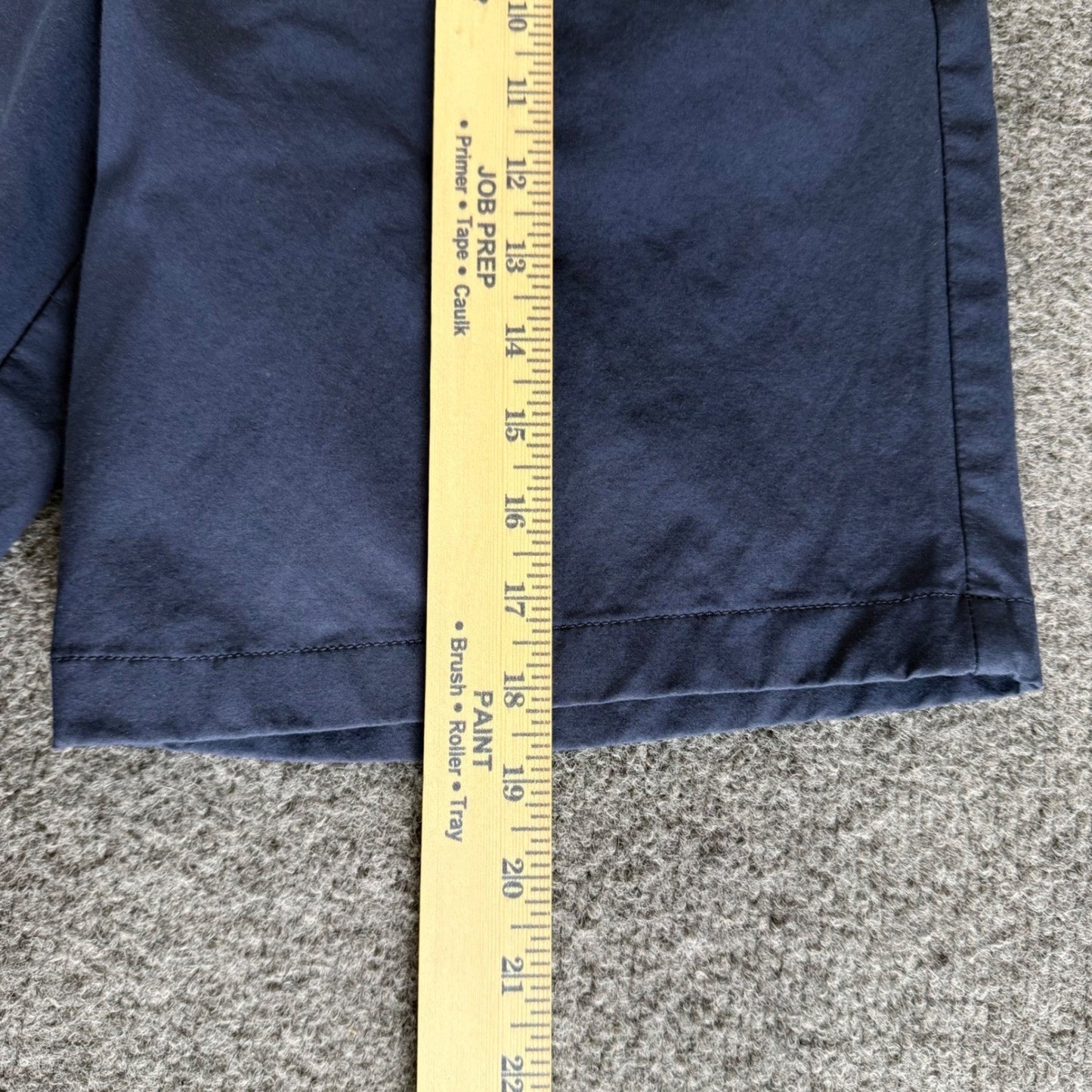 Vineyard Vines Mens OTG On-The-Go Shorts Navy Blue Size 32 Performance Chino