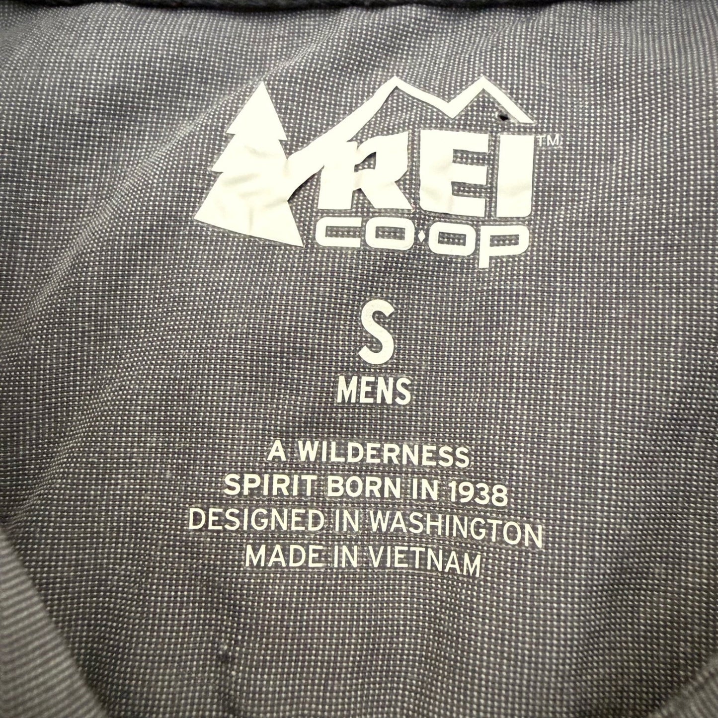 REI Co-op Mens Gray Long Sleeve Button Up Shirt Small Outdoor Hiking Casual