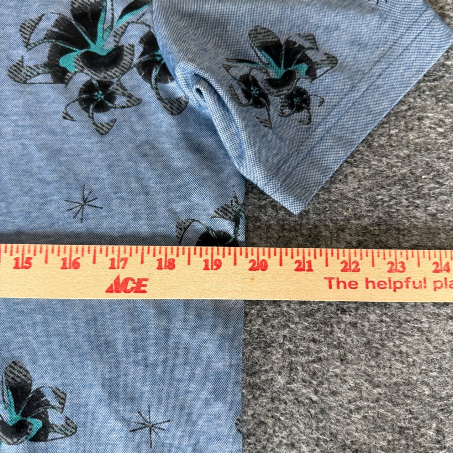 Travis Mathew Polo Shirt Mens Medium Blue Floral Golf Stretch Casual Athletic