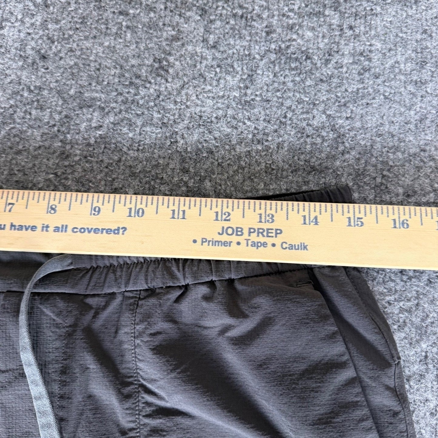 Lululemon Bowline Shorts Mens Medium 30x8 Gray Athleisure Training Gym Comfort