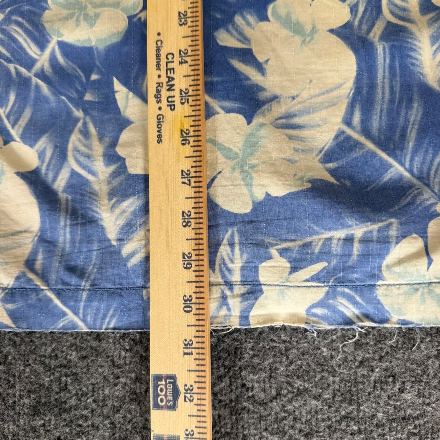Tommy Bahama Mens Large Blue Floral 100% Silk Short Sleeve Button Up Shirt Aloha