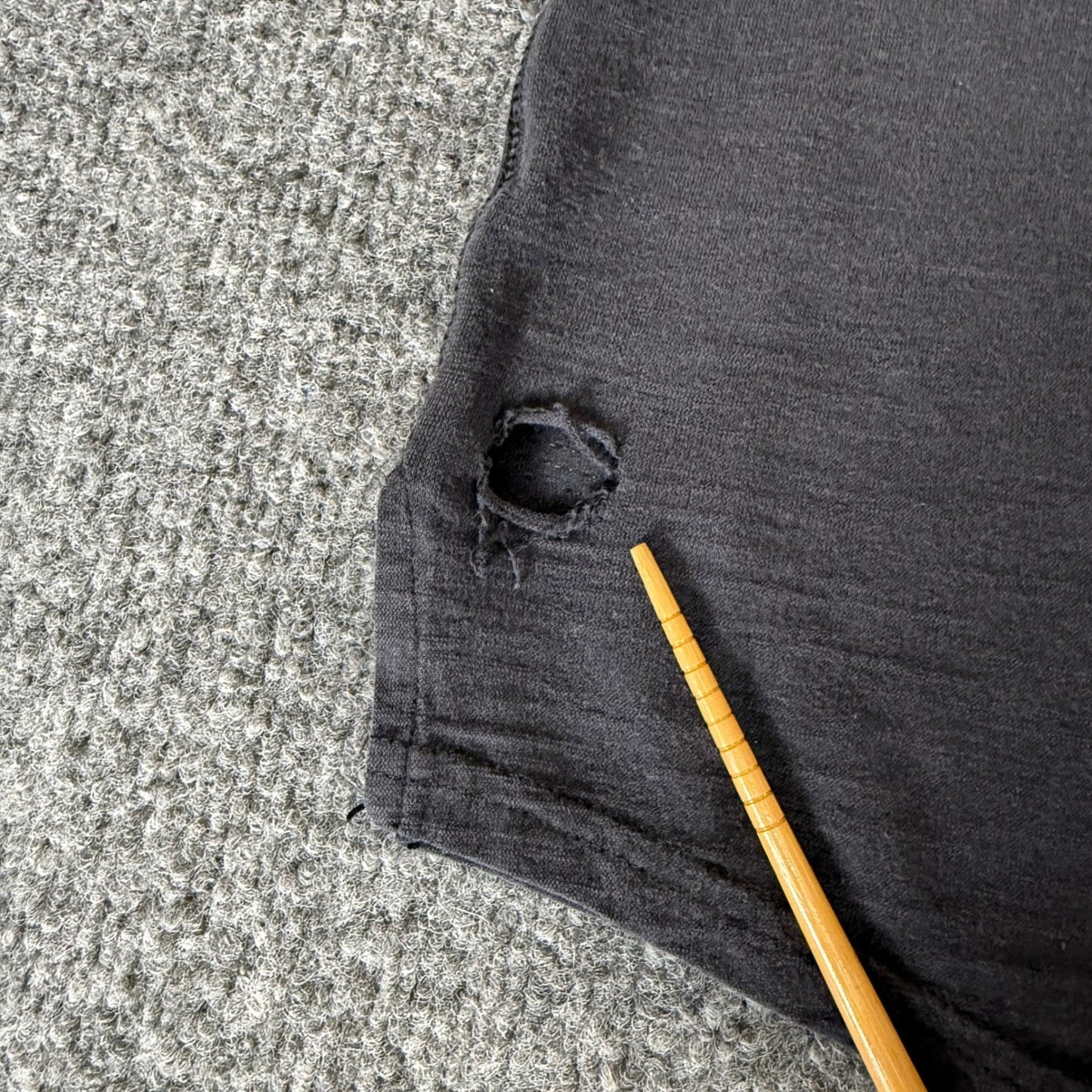 Under Armour Project Rock Charged Hoodie Shirt Men Large Brahma Bull Gym Workout