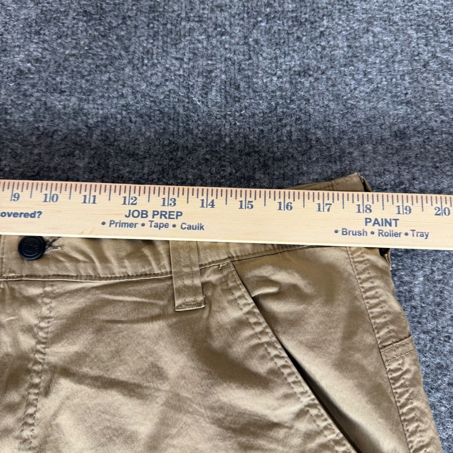 Wrangler All Terrain Gear ATG Cargo Shorts Mens 36 Beige Outdoor Hiking Trail