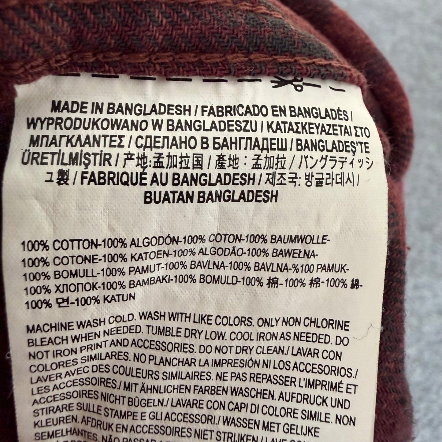 Vans Flannel Shirt Mens XL Red Plaid Long Sleeve Button Up Casual Skate Grunge