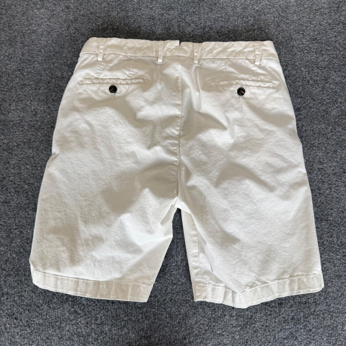 Peter Millar Chino Shorts Mens 34 (Fits 33) Beige Stretch Golf Casual Comfort