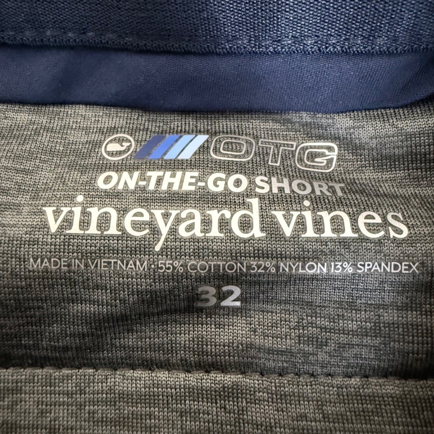 Vineyard Vines Mens OTG On-The-Go Shorts Navy Blue Size 32 Performance Chino