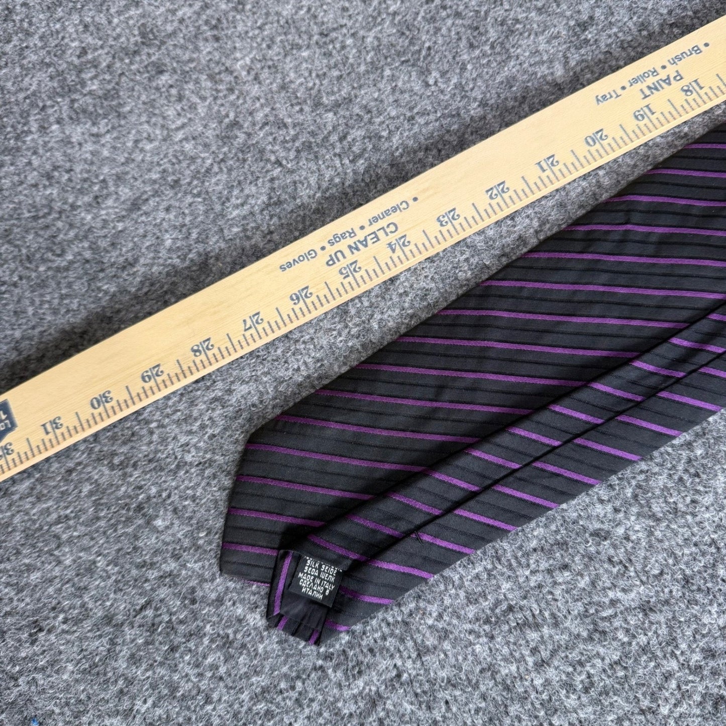 Hugo Boss Mens Silk Tie Black Purple Diagonal Striped Made in Italy Necktie