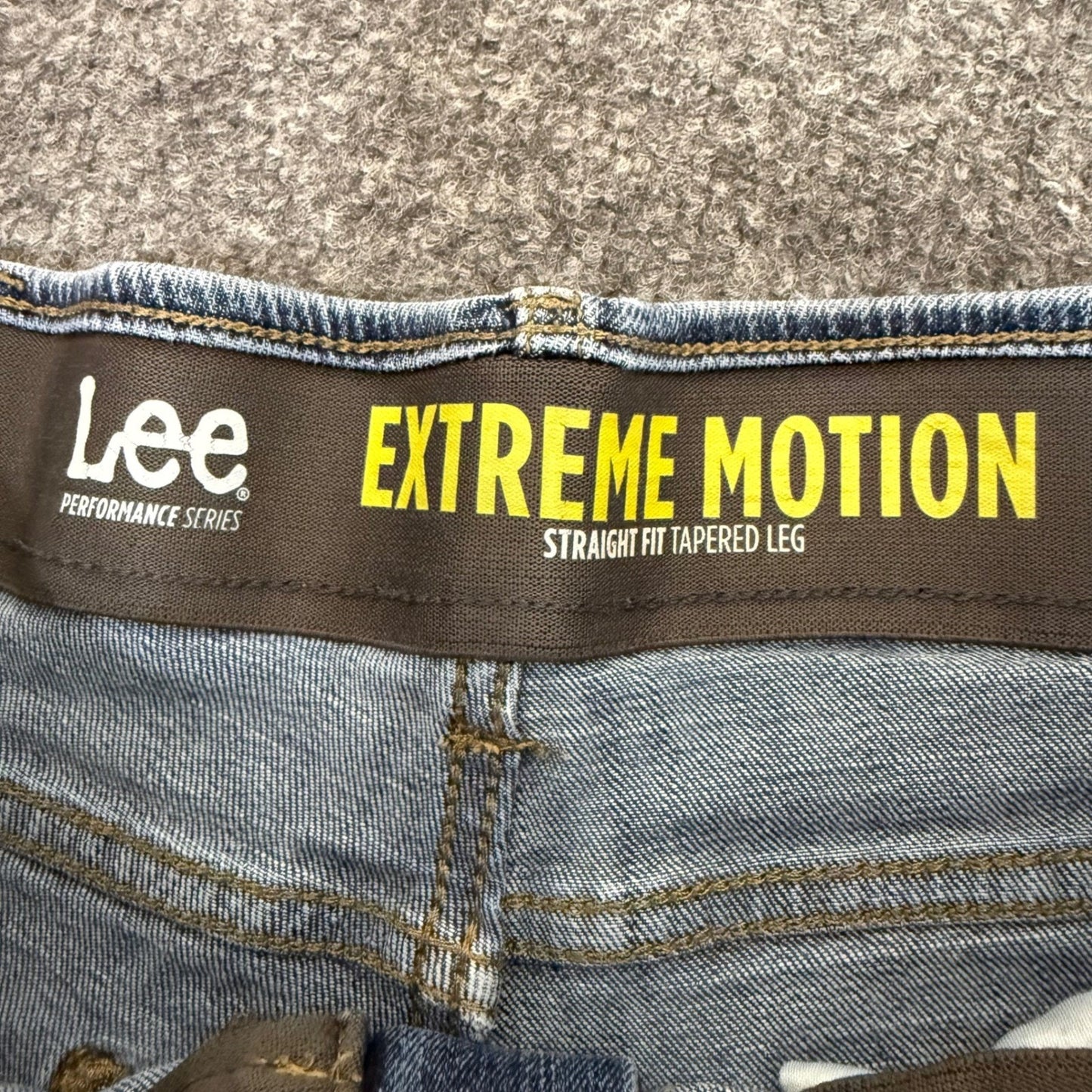 Lee Extreme Motion Mens Straight Fit Tapered Leg Jeans Blue 34x30 Denim Stretch