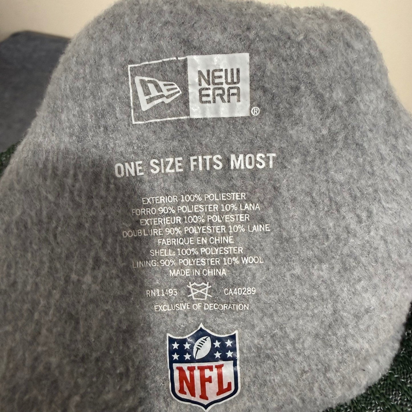 New Era Green Bay Packers NFL Knit Beanie Green Striped Fleece Lined Hat