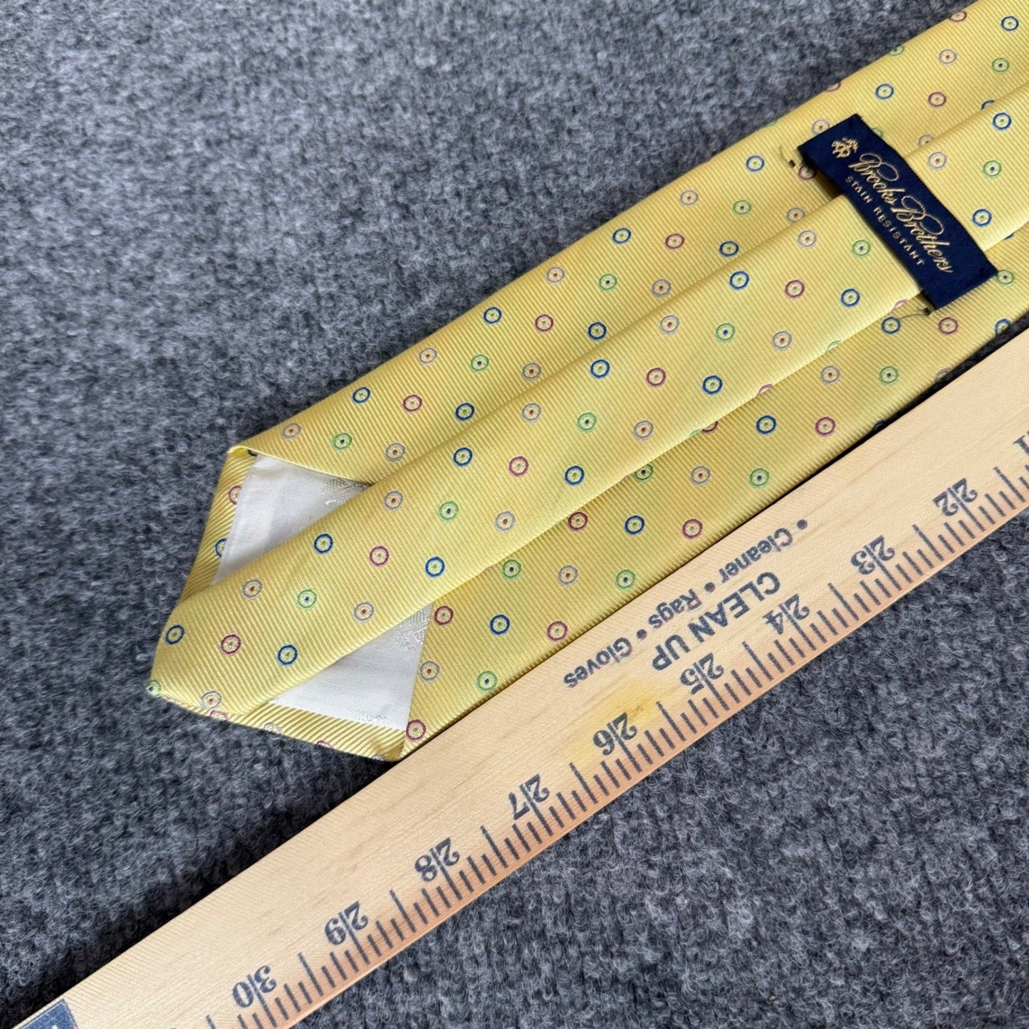 Brooks Brothers Mens Yellow Silk Geometric Circle Pattern Necktie Made in USA