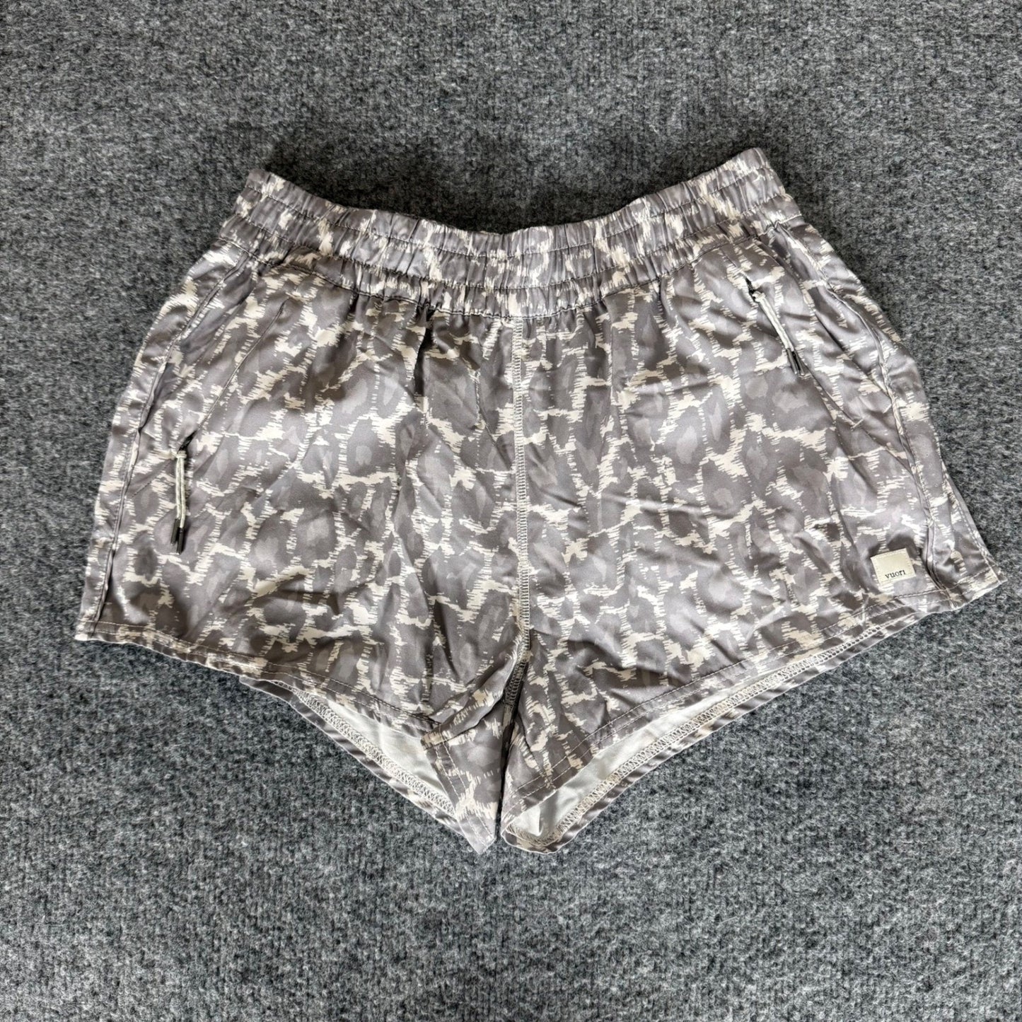 Vuori Dash 2.0 Shorts Womens Medium Gray Geometric Athletic Running Stretch Gym