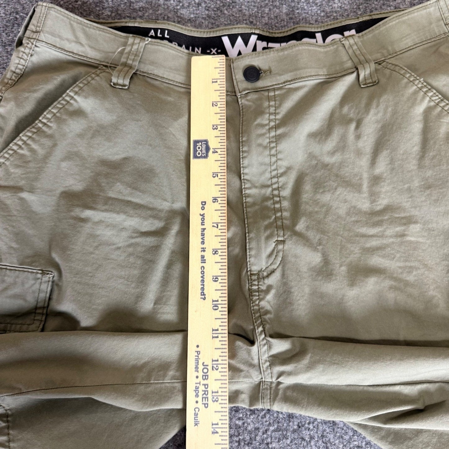 Wrangler ATG All Terrain Gear Mens Cargo Shorts 38 Green Casual Outdoor Hiking