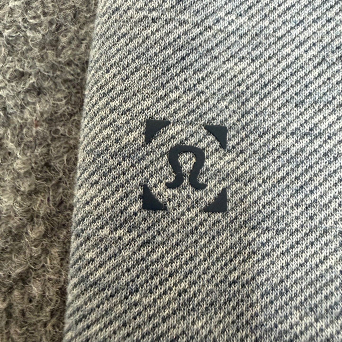 Lululemon Polo Shirt Mens Medium Heather Blue Short Sleeve Performance Stretch