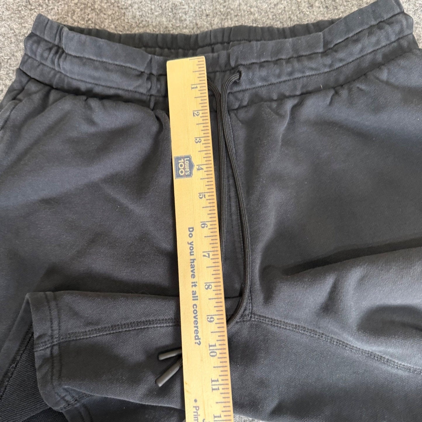 Fabletics Terry Sweat Short Mens Medium 28x6.5 Black Athletic Gym Workout Casual