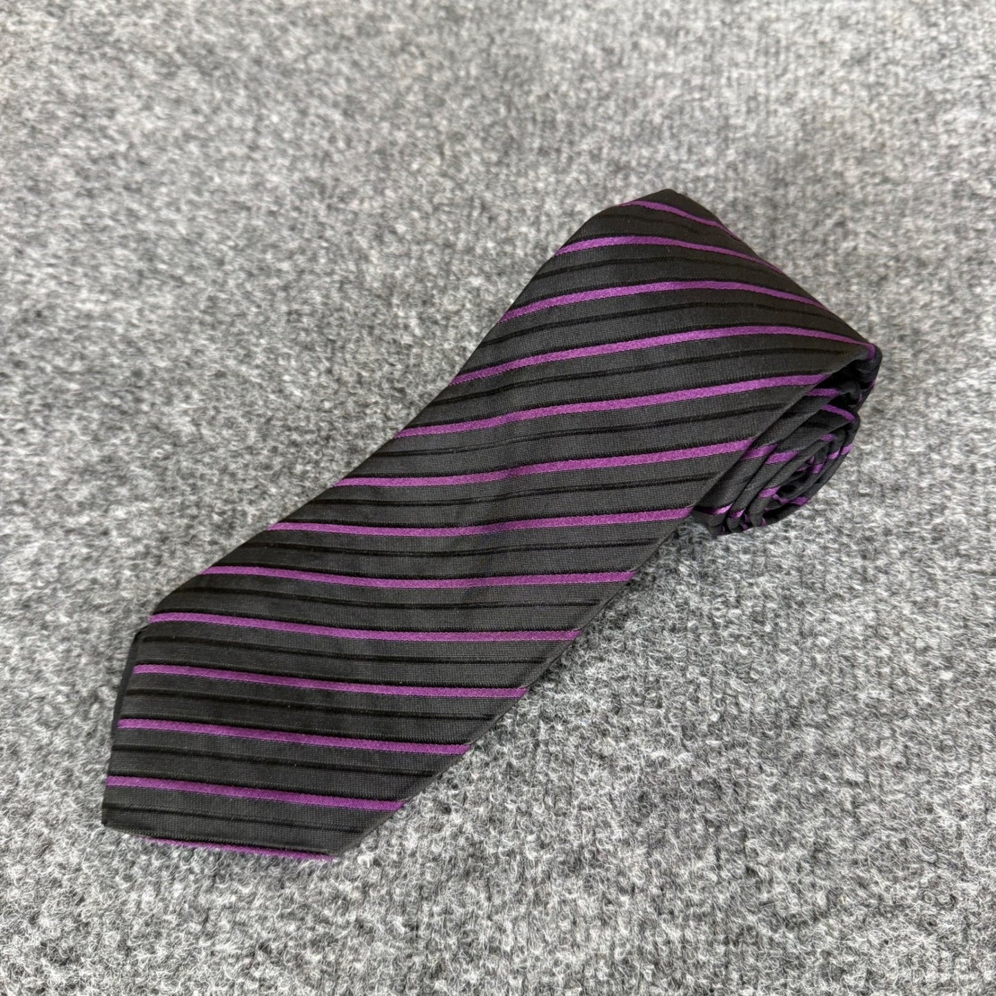 Hugo Boss Mens Silk Tie Black Purple Diagonal Striped Made in Italy Necktie