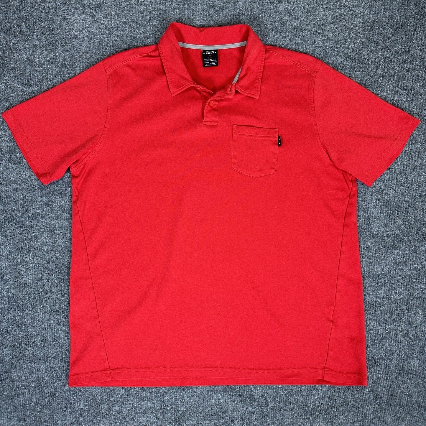 Oakley Polo Shirt Mens XL Red Solid Short Sleeve Golf Activewear Pocket Adult