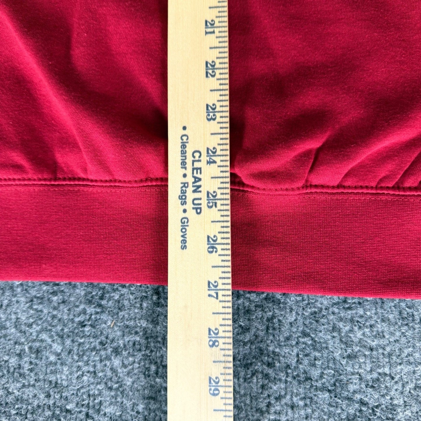 Harvard Crimson Sweatshirt Mens Medium Red Crewneck College Logo Pullover