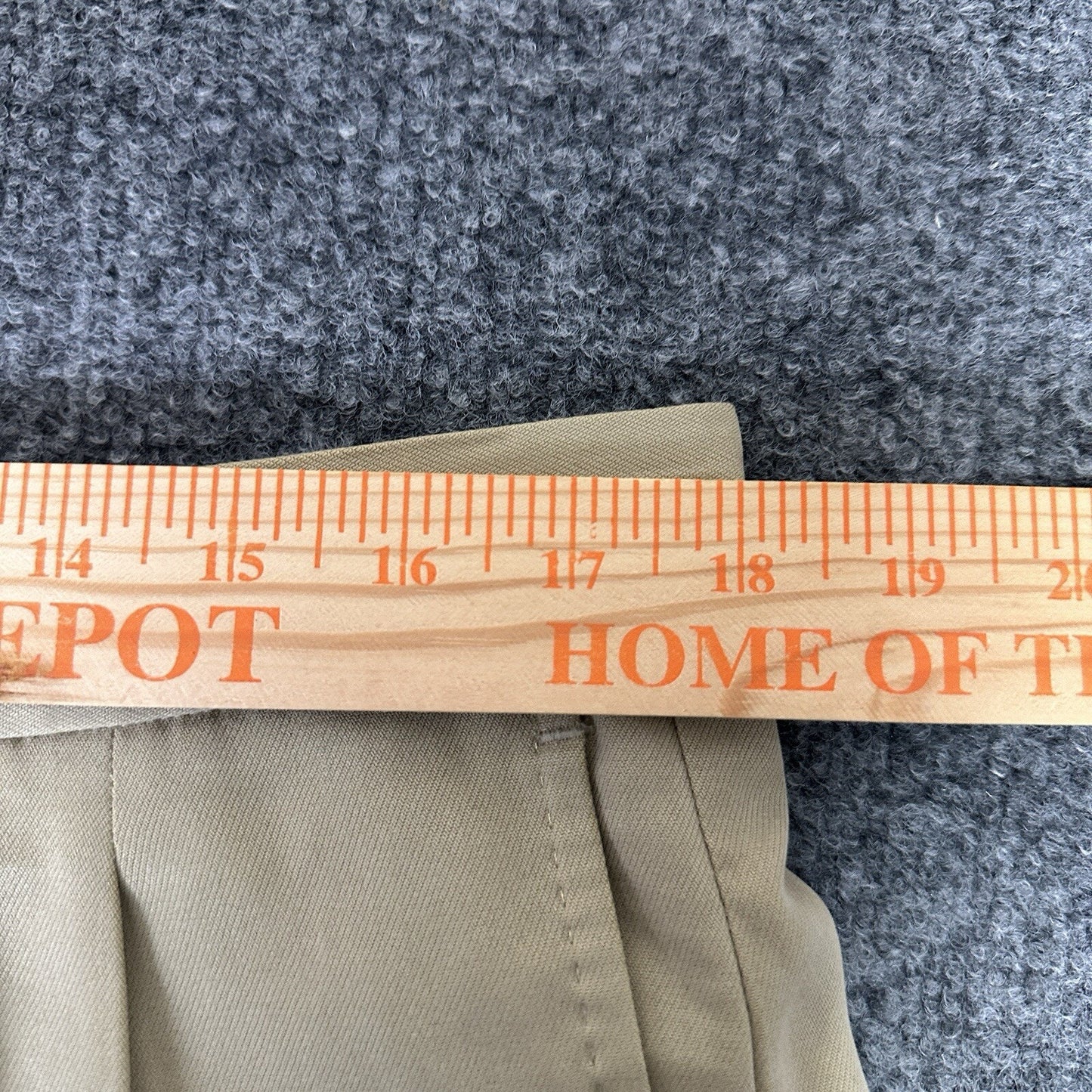 Tommy Bahama Pants Mens 35 (36x29) Beige Silk Straight Pleated High Rise Adult