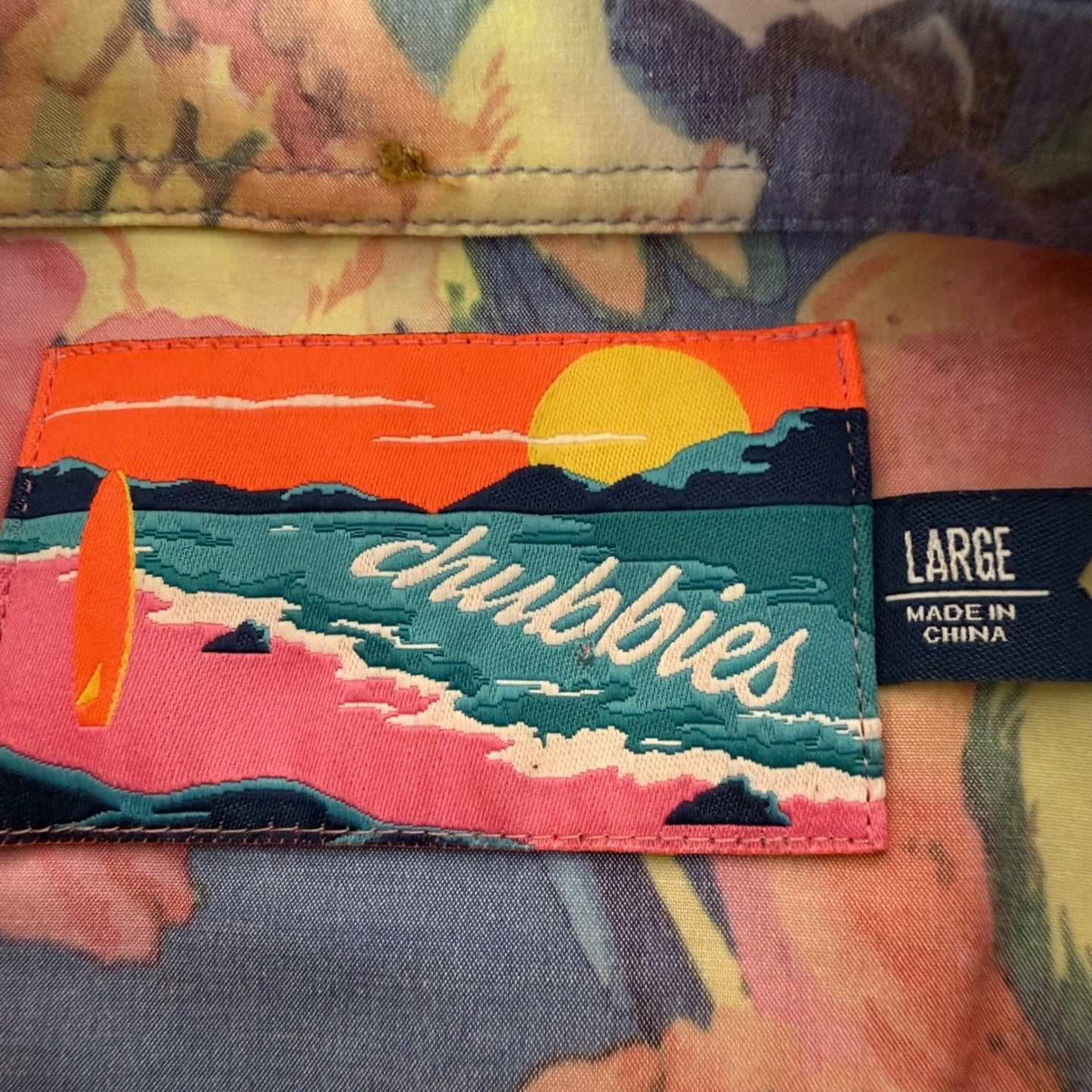 Chubbies Mens Large Popover Shirt Tropical Parrot Floral Short Sleeve Casual Fun