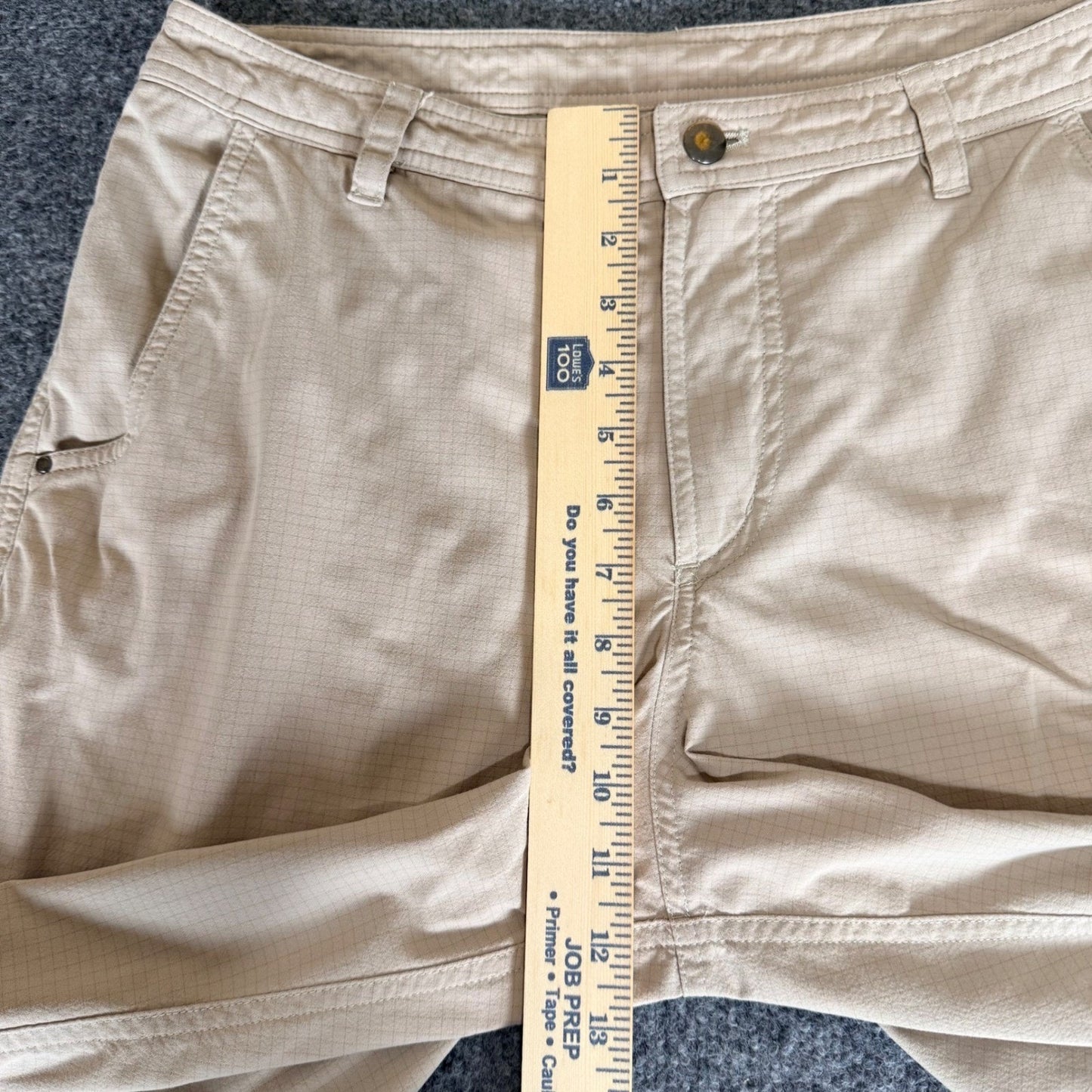 Lululemon Shorts Mens 34 Beige Athletic Casual Lightweight Chino Golf Comfort